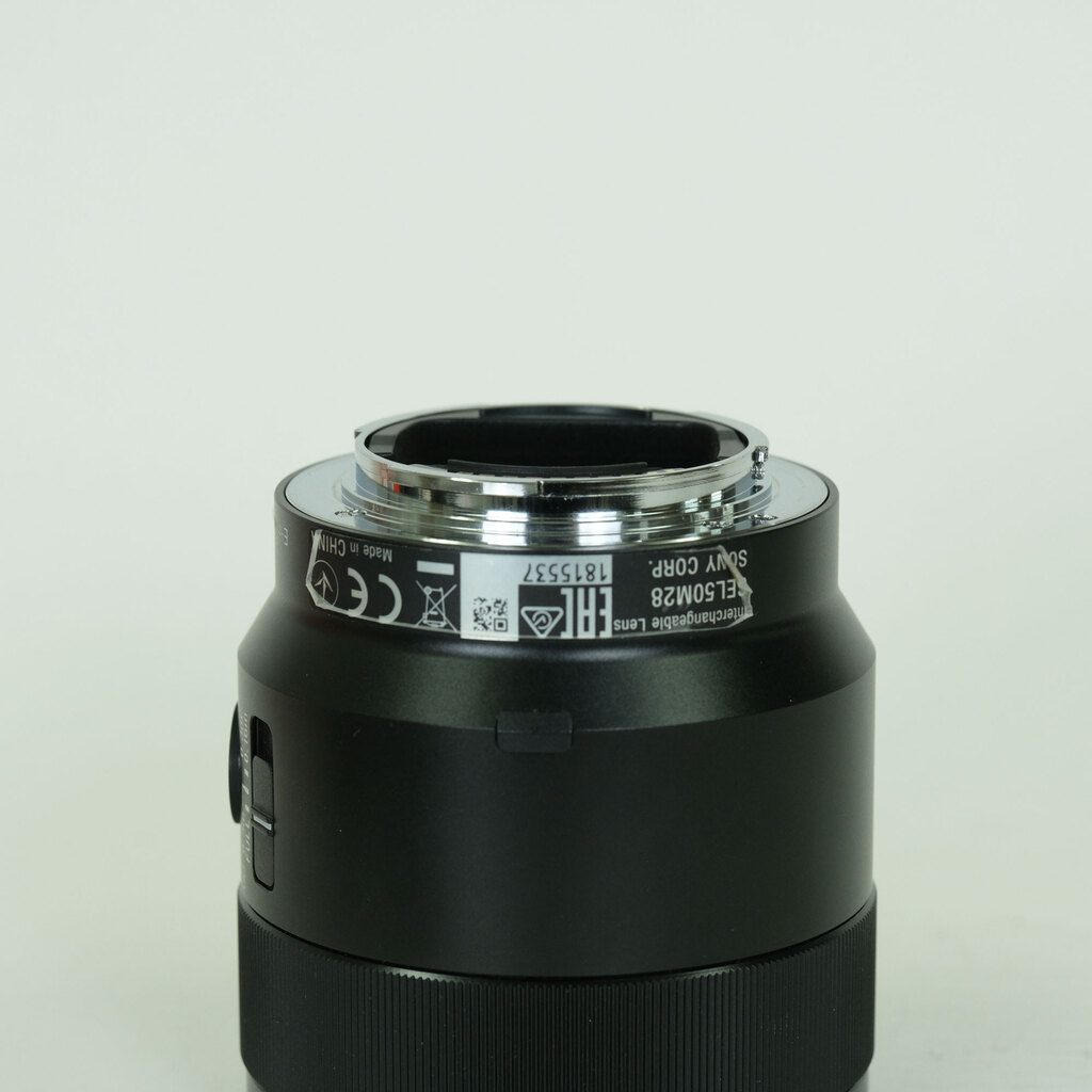 SONY FE 50mm F2.8 Macro SEL50M28