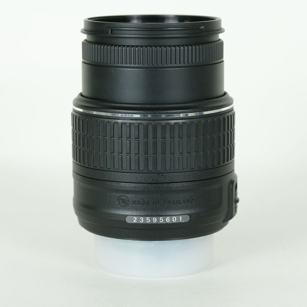 Nikon AF-S DX NIKKOR 18-55mm f3.5-5.6G VR II