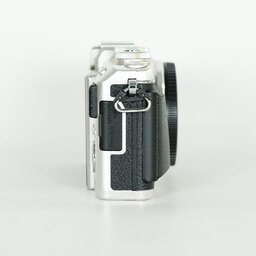 OLYMPUS PEN Lite E-PL7 ボディ シルバー
