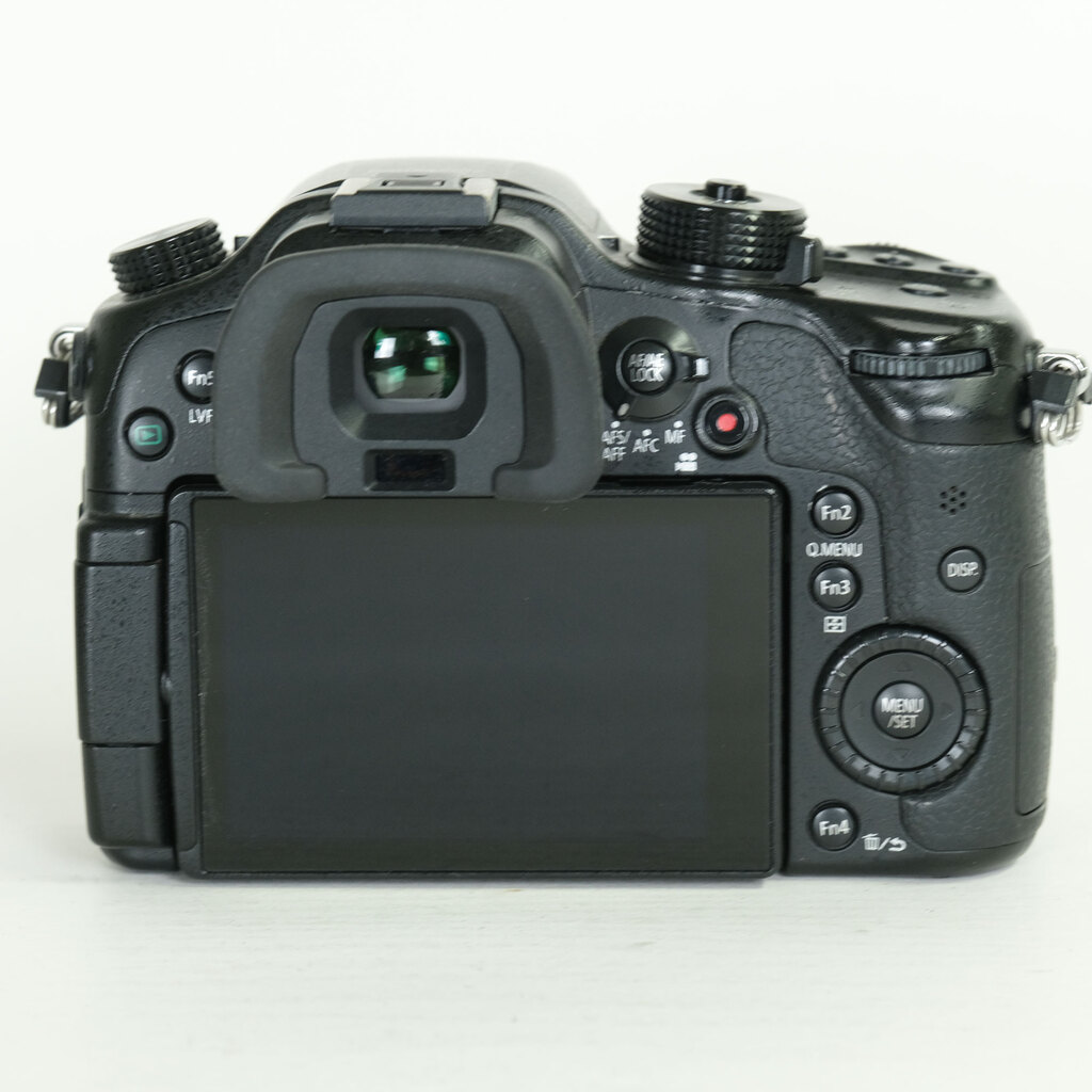 Panasonic LUMIX DMC-GH4