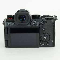 Panasonic LUMIX DC-S5 Panasonic LUMIX DC-S5