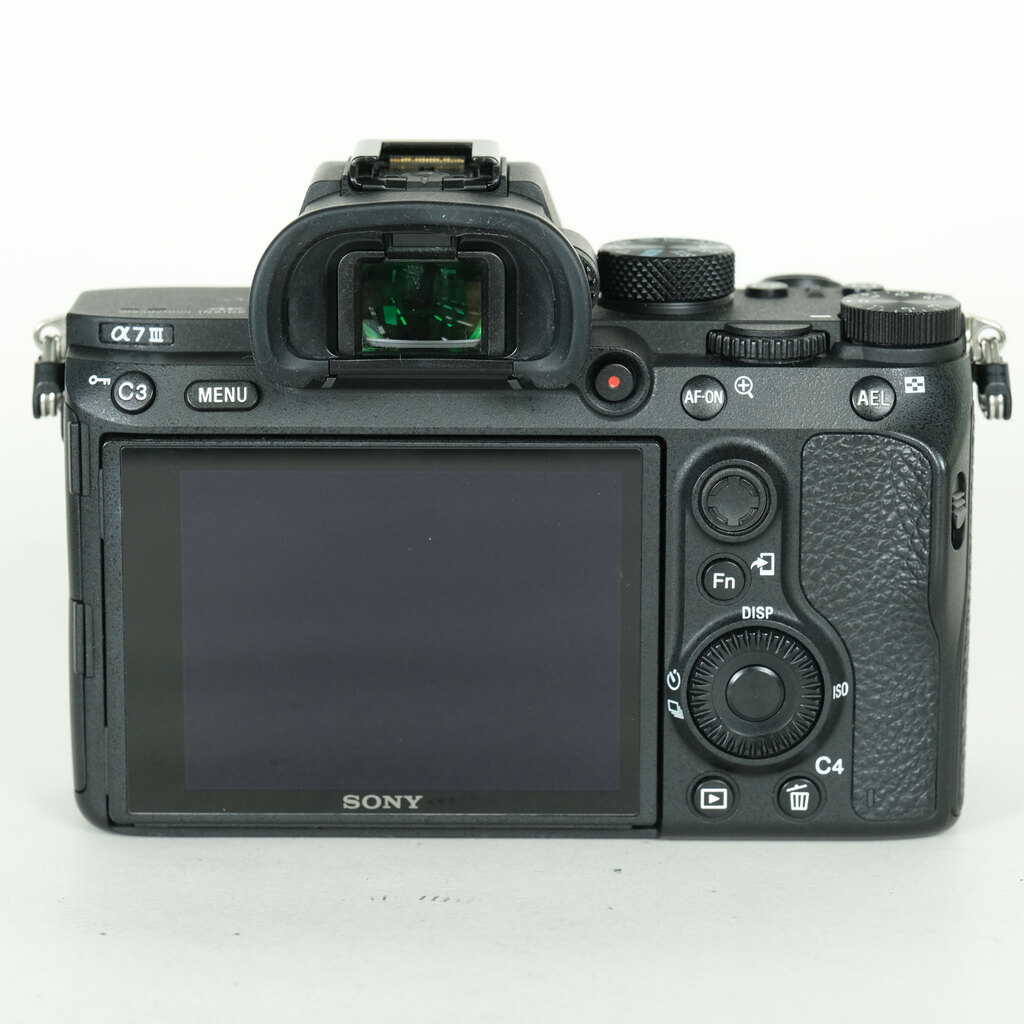 SONY α7 III（ILCE-7M3）の出品 | ONE SCENE（ワンシーン）