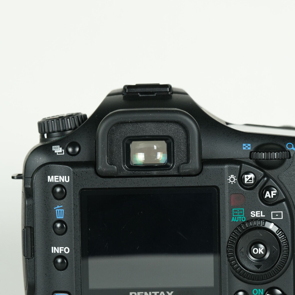 PENTAX K10D ボディの出品 | ONE SCENE（ワンシーン）