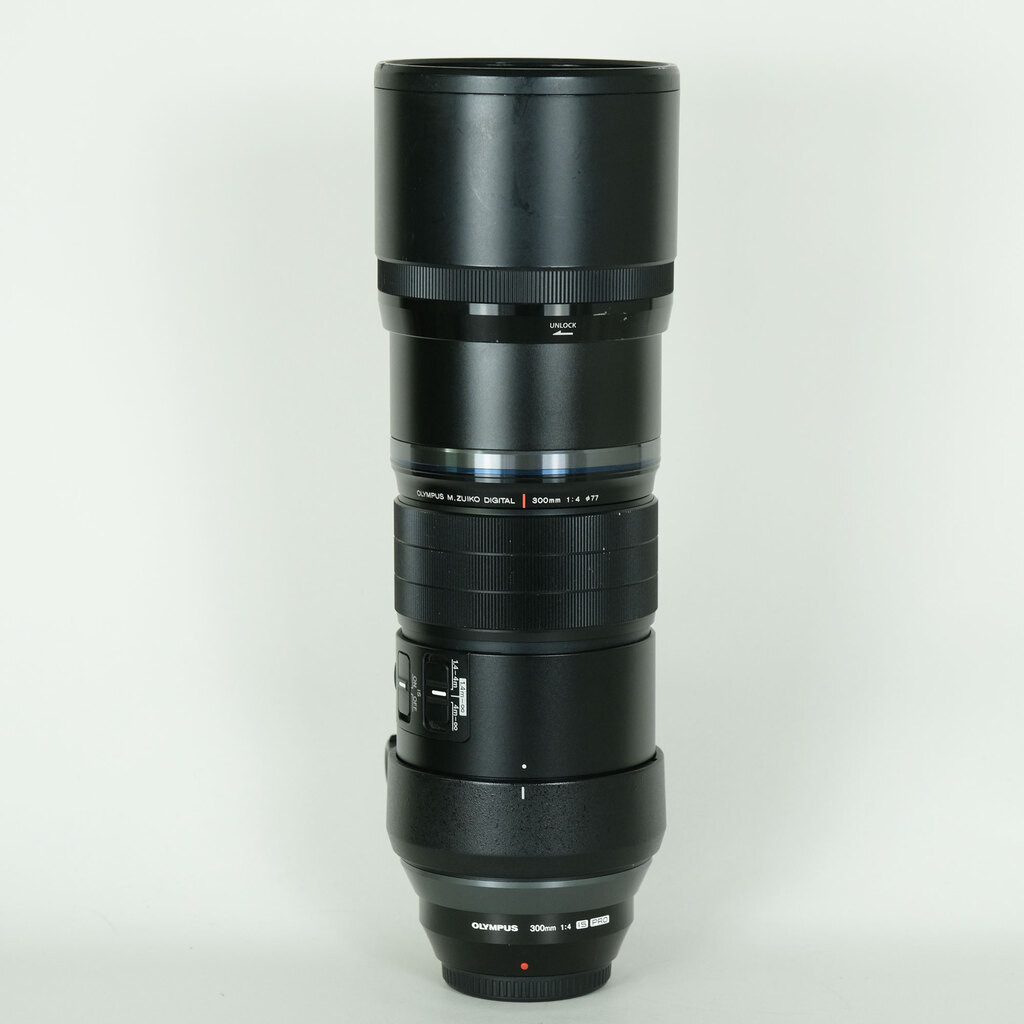 OLYMPUS M.ZUIKO DIGITAL ED 300mm F4.0 IS PRO