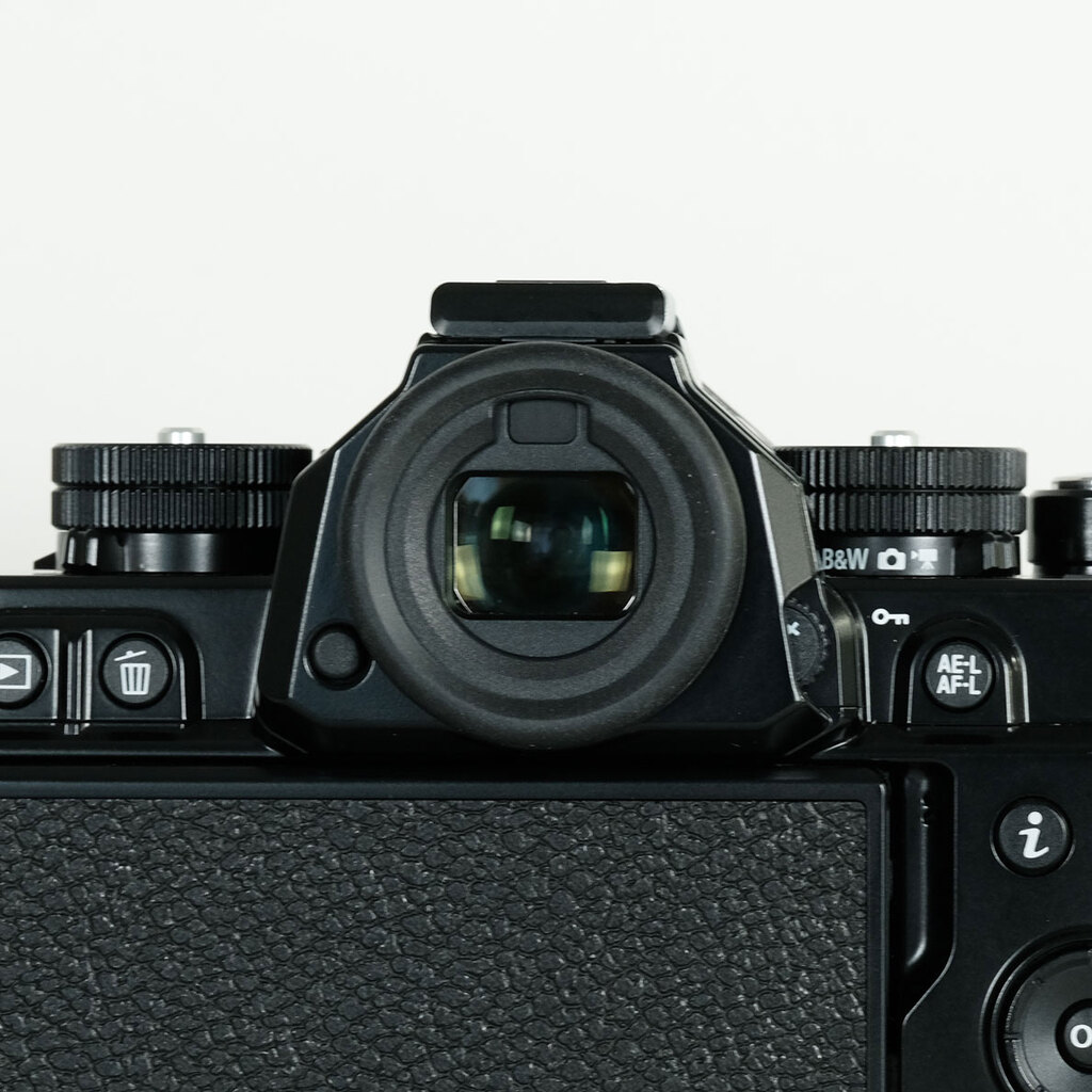 Nikon Z fの出品 | ONE SCENE（ワンシーン）