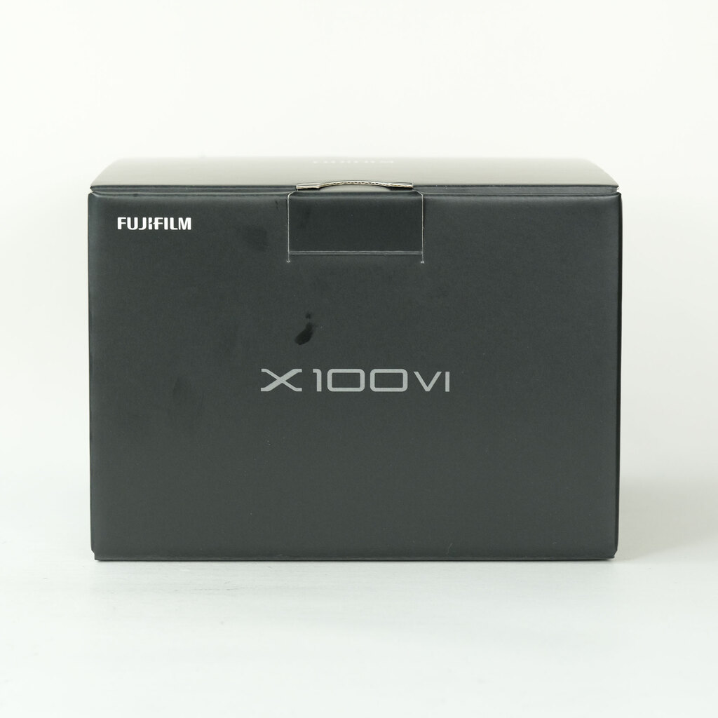 FUJIFILM X100VIの出品 | ONE SCENE（ワンシーン）