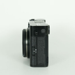 FUJIFILM X-E5