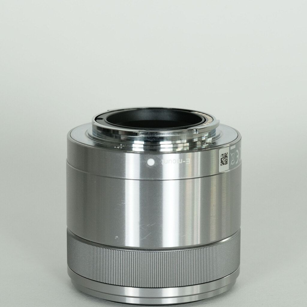 SONY E 30mm F3.5 Macro SEL30M35