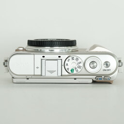 OLYMPUS PEN E-PL10