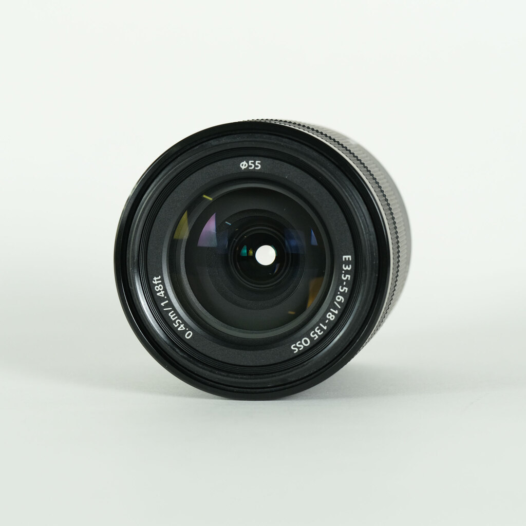 SONY E 18-135mm F3.5-5.6 OSS SEL18135の出品 | ONE SCENE（ワンシーン）