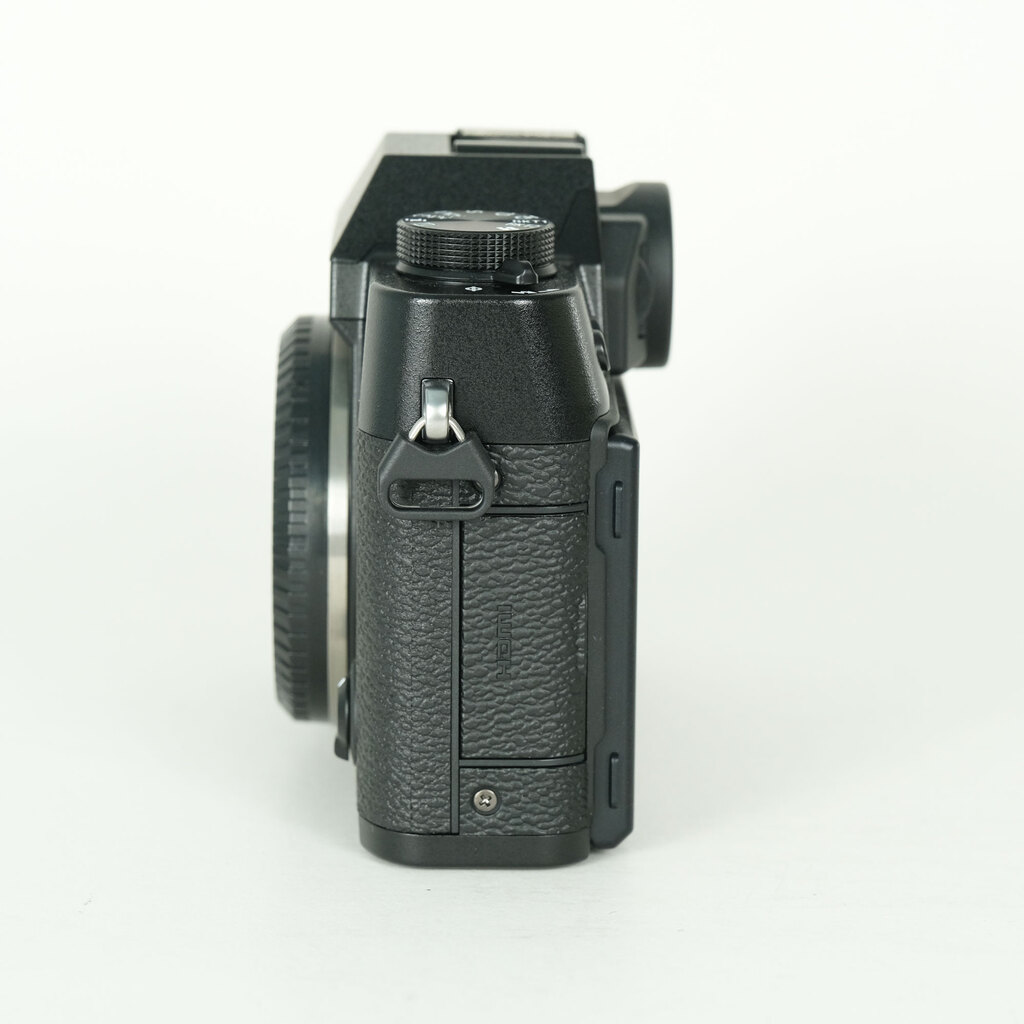 FUJIFILM X-T30 II �{�f�B �u���b�N