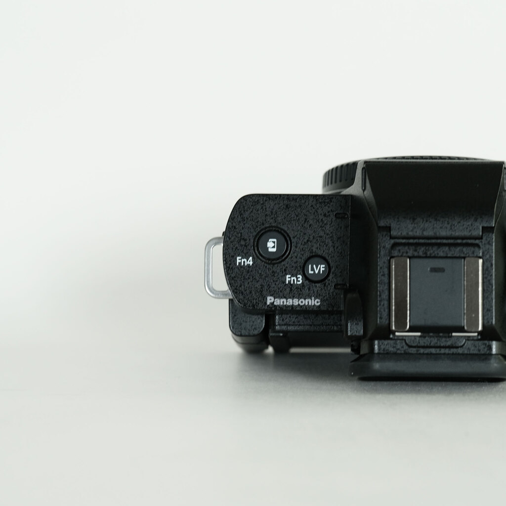 Panasonic LUMIX DC-G100V 標準ズームレンズ ＋ トライポッドグリップキット