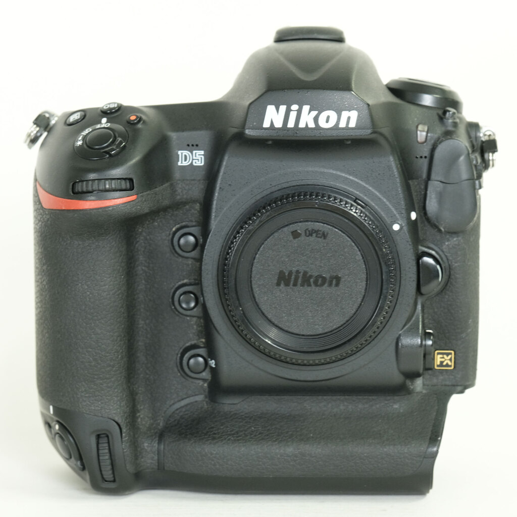 Nikon D5