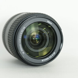 Nikon AF-S DX NIKKOR 18-300mm f/3.5-6.3G ED VR