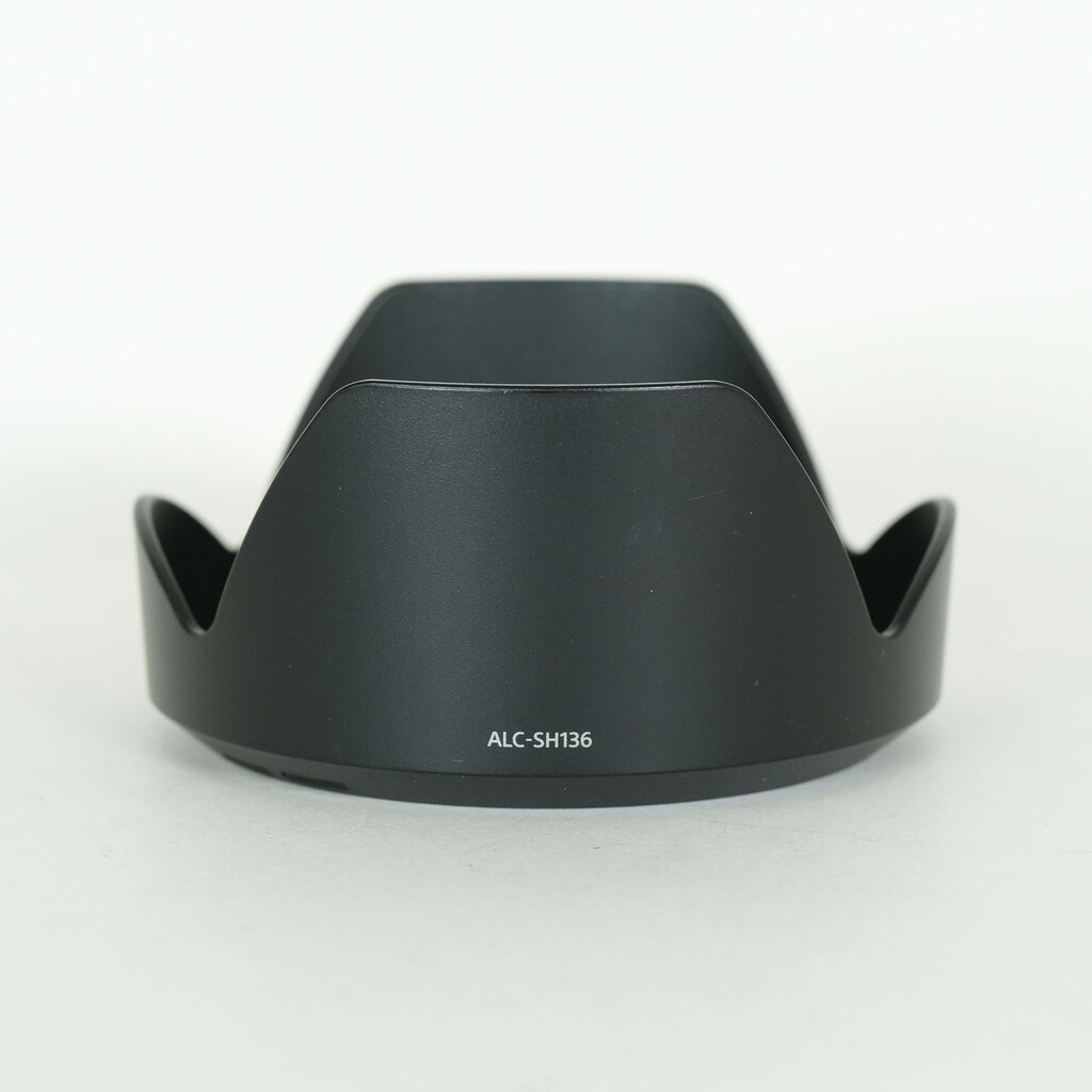 SONY FE 24-240mm F3.5-6.3 OSS SEL24240