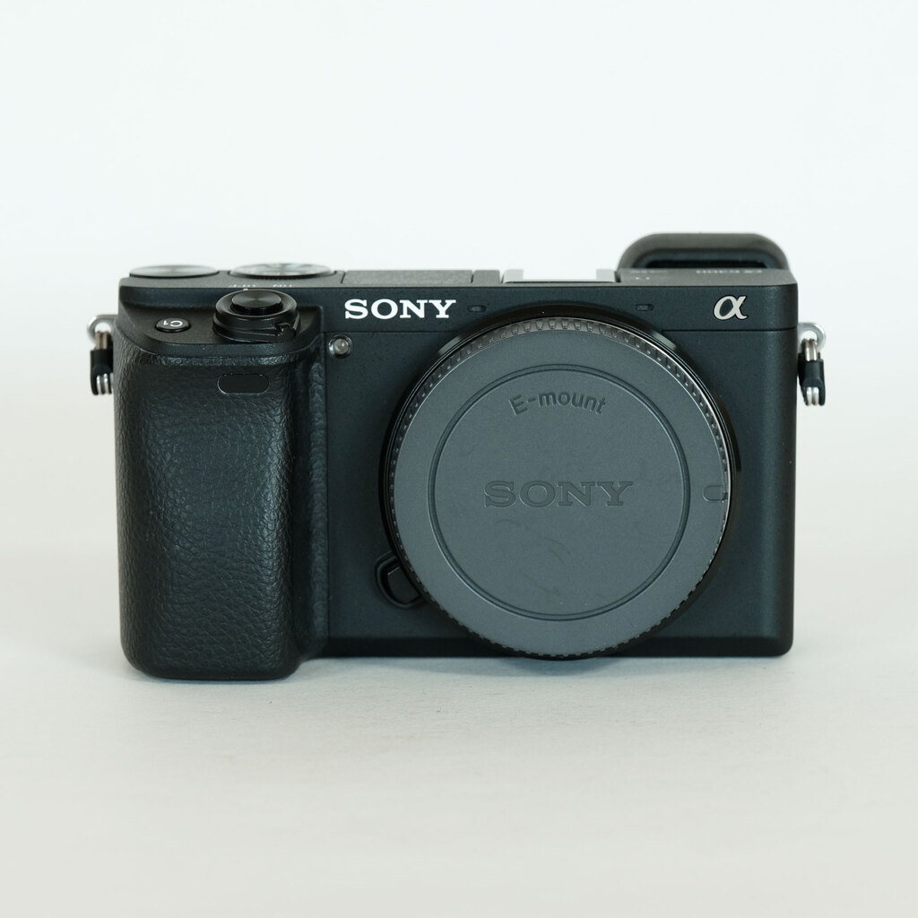 SONY α6300（ILCE-6300）の出品 | ONE SCENE（ワンシーン）