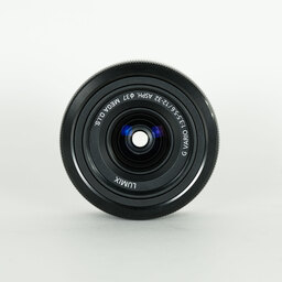 Panasonic LUMIX G VARIO 12-32mm / F3.5-5.6 ASPH. / MEGA O.I.S.