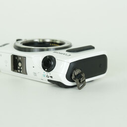 Canon EOS M ボディ ホワイト