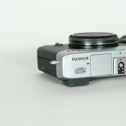 FUJIFILM X-E2