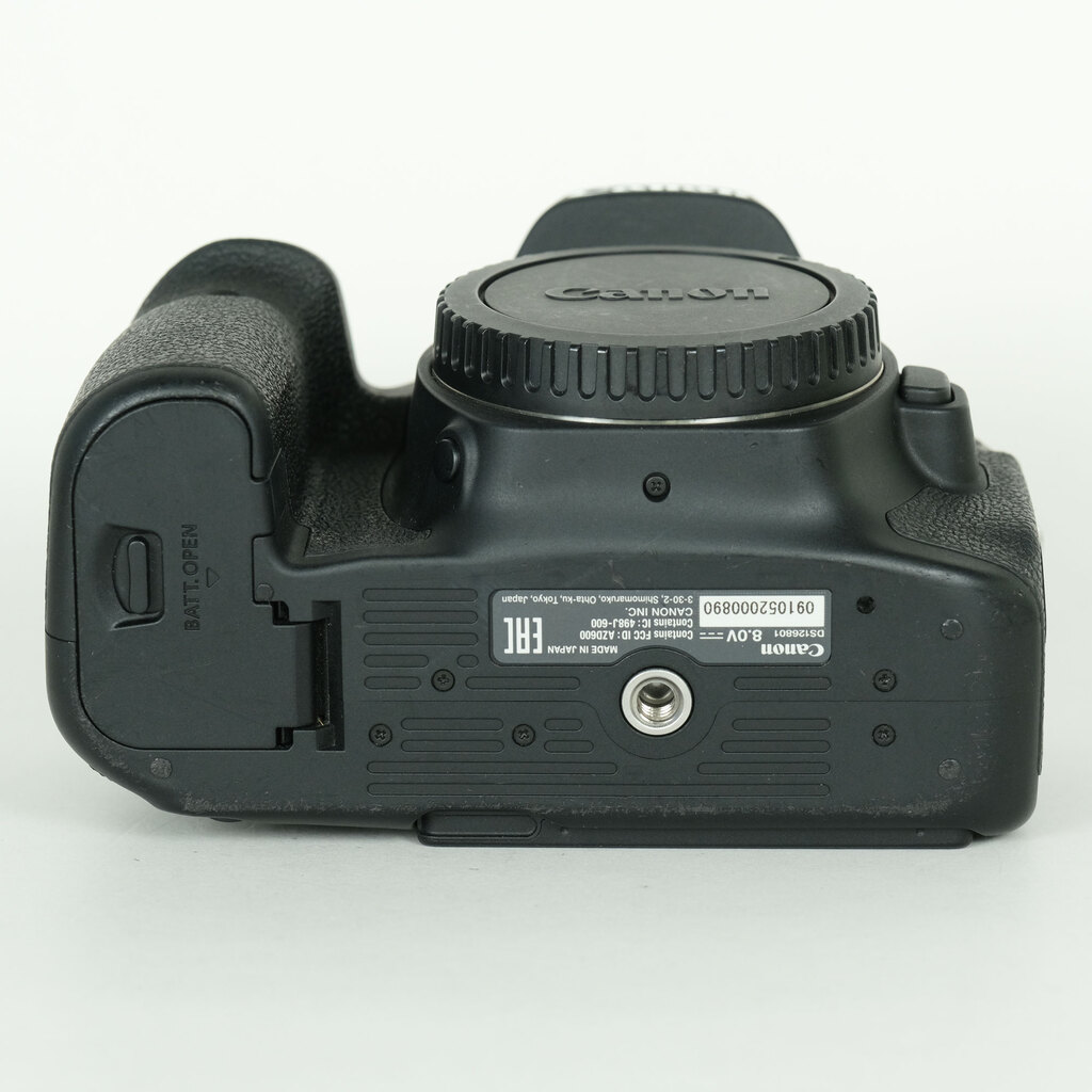 Canon EOS 90D