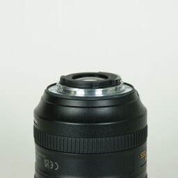 Nikon AF-S DX NIKKOR 18-300mm f/3.5-6.3G ED VR