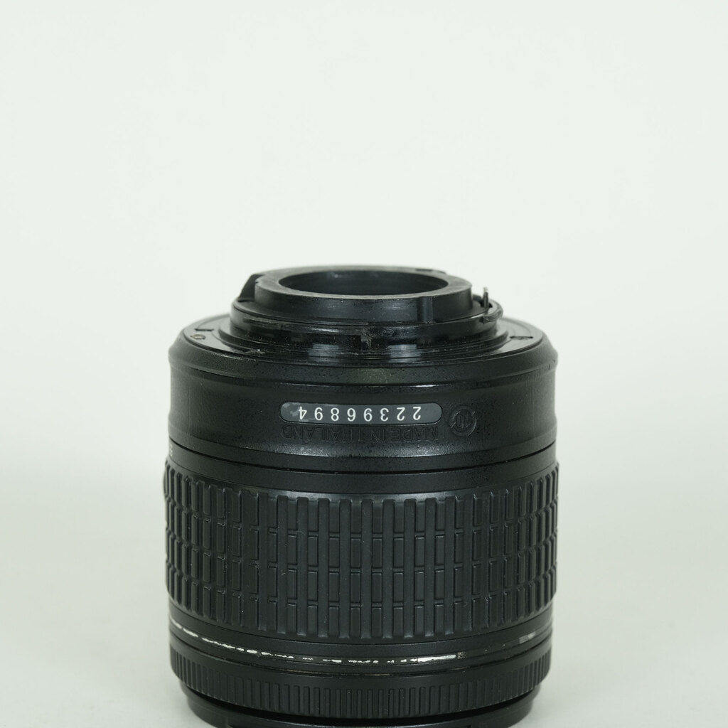 Nikon AF-S DX NIKKOR 18-55mm F3.5-5.6 G VR