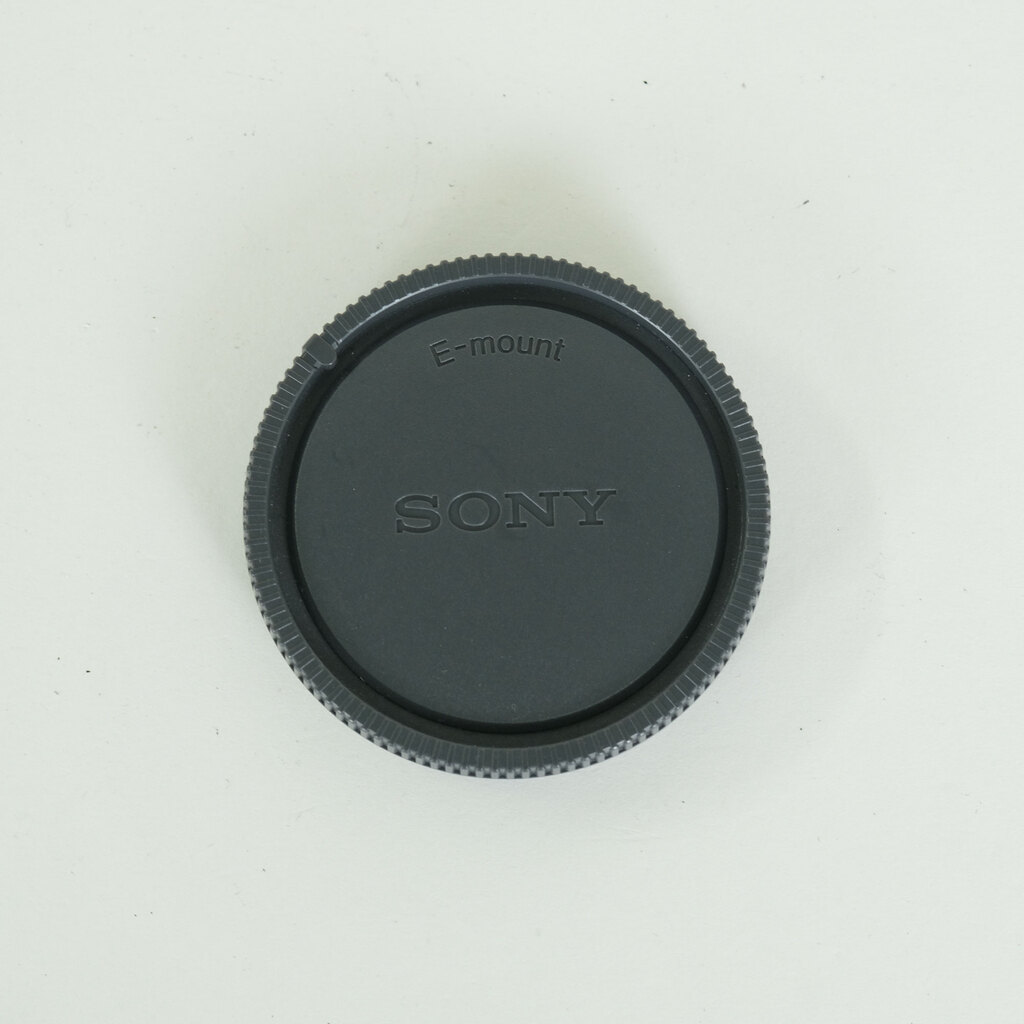 SONY FE 135mm F1.8 GM SEL135F18GM