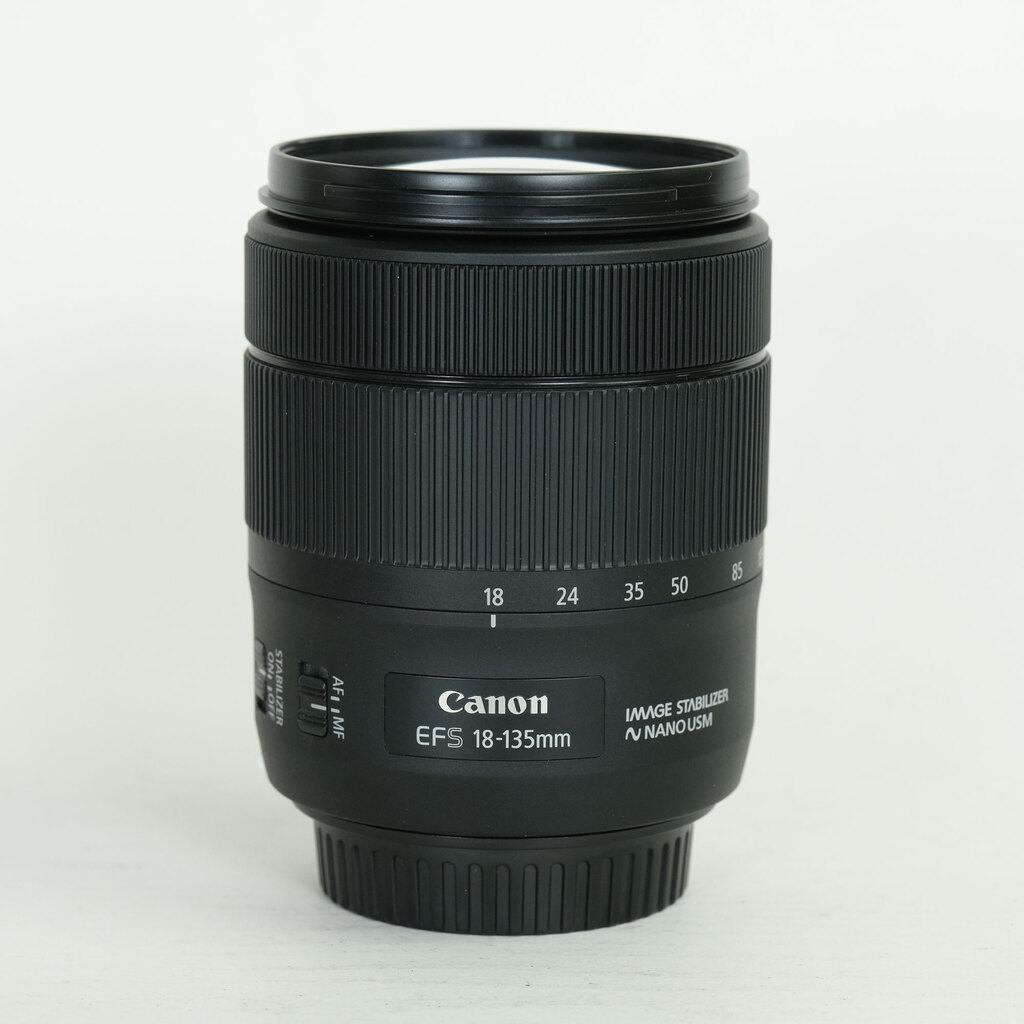 Canon EF-S18-135mm F3.5-5.6 IS USM