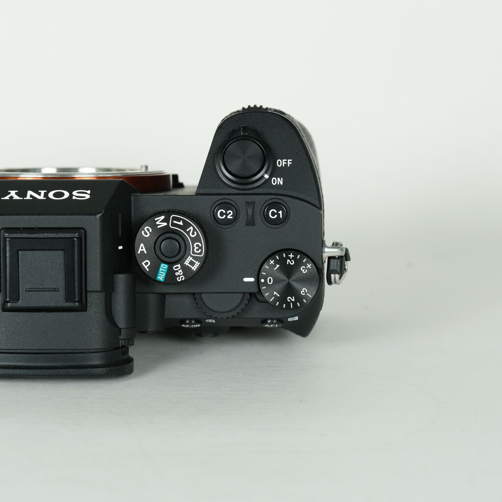 SONY α7R III(ILCE-7RM3) SONY α7R III(ILCE-7RM3)