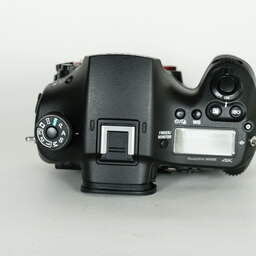 SONY α99II（ILCA-99M2）