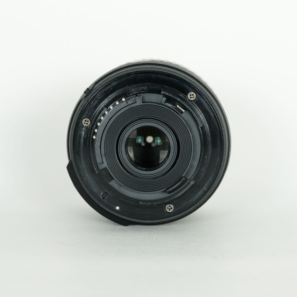 Nikon AF-S DX NIKKOR 18-55mm f3.5-5.6G VR II