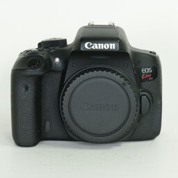 Canon EOS Kiss X8i