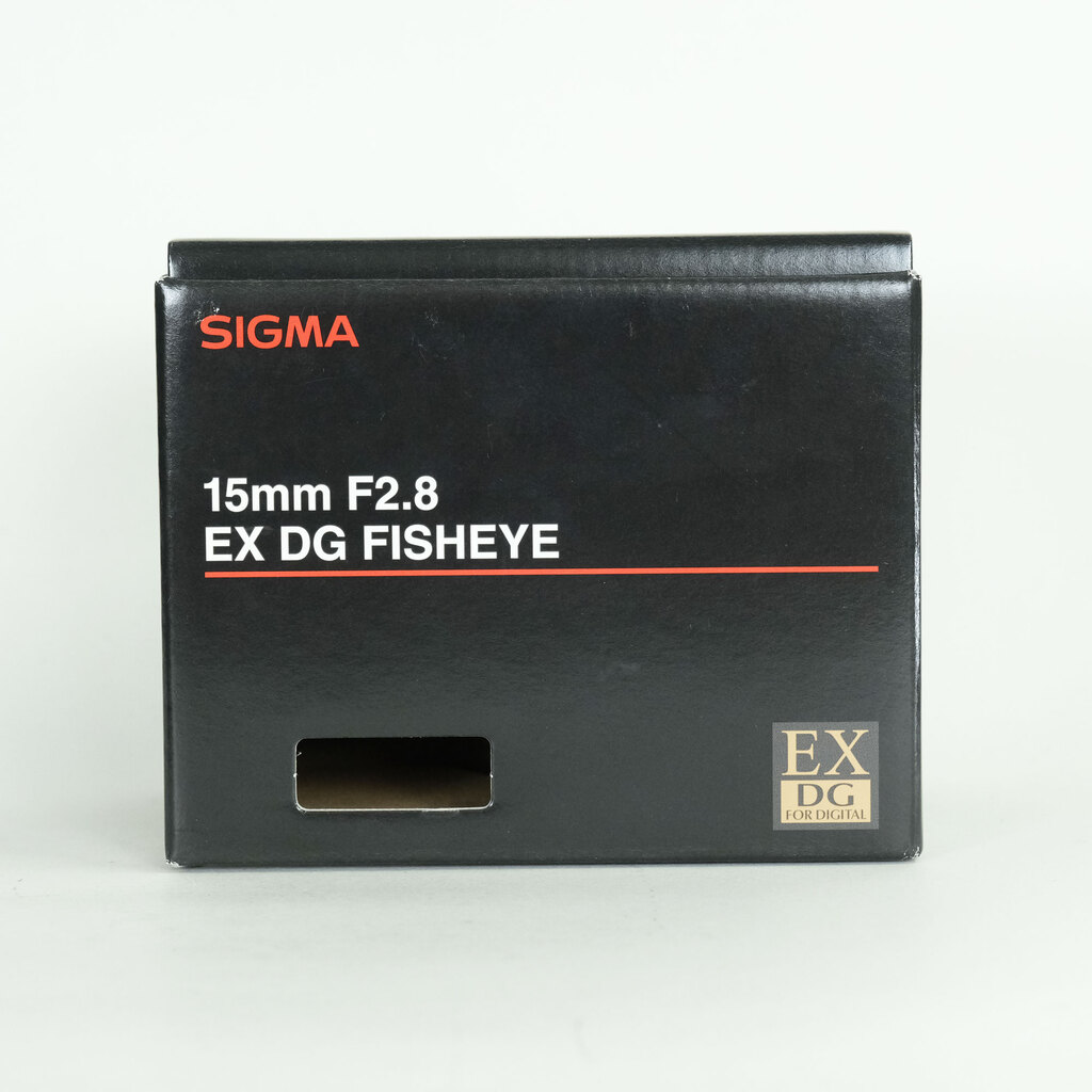 SIGMA 15mm F2.8EX DG DIAGONAL FISHEYE (キヤノンEF用) SIGMA 15mm F2.8EX DG DIAGONAL FISHEYE (キヤノンEF用)