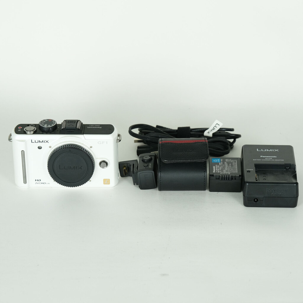 Panasonic LUMIX DMC-GF1 ボディ シェルホワイトの出品 | ONE SCENE