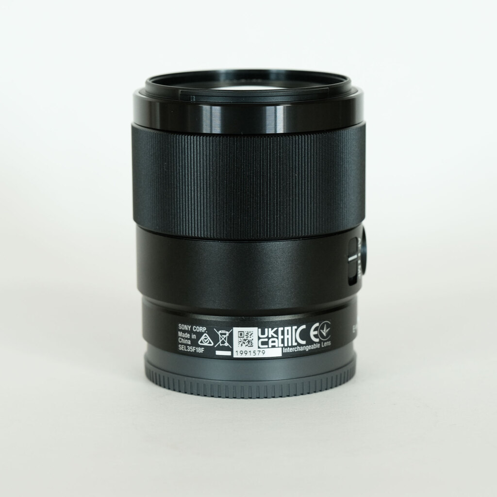 SONY FE 35mm F1.8 SEL35F18F SONY FE 35mm F1.8 SEL35F18F
