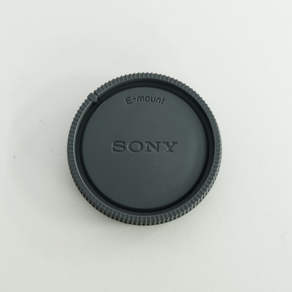 SONY E 18-135mm F3.5-5.6 OSS SEL18135