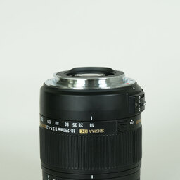 SIGMA 18-250mm F3.5-6.3 DC MACRO OS HSM (キヤノンEF用)