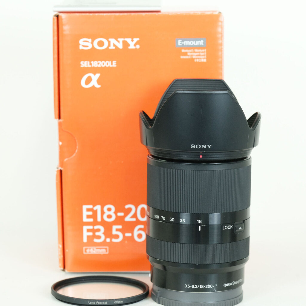 SONY E18-200mm F3.5-6.3 OSS LE SEL18200LE