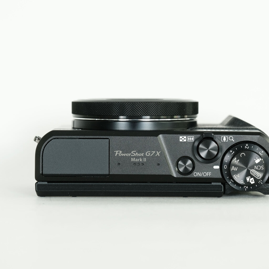Canon PowerShot G7X Mark II