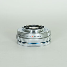 OLYMPUS M.ZUIKO DIGITAL ED 14-42mm F3.5-5.6 EZ シルバー