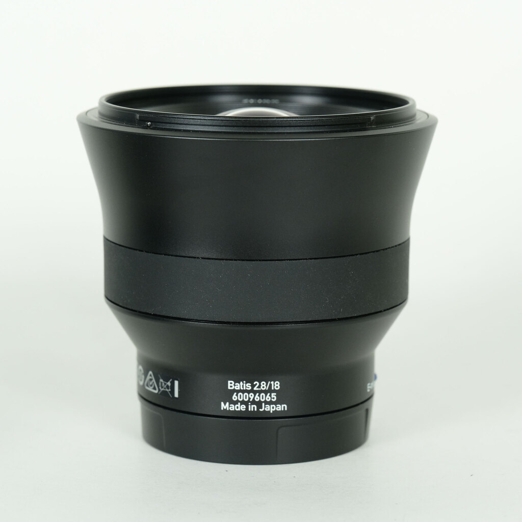 Carl Zeiss Batis 2.8/18 [�\�j�[E�p]