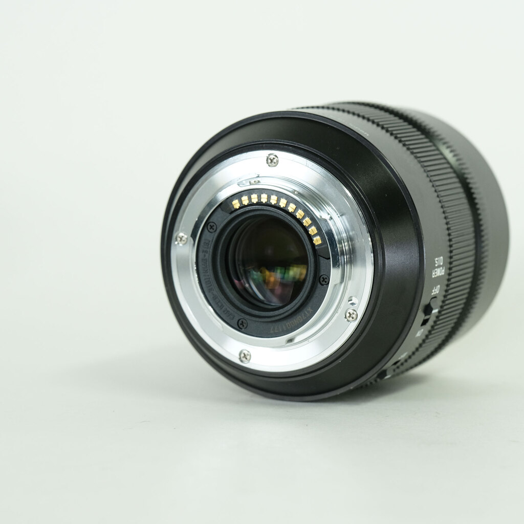 Panasonic LEICA DG NOCTICRON 42.5mm / F1.2 ASPH. / POWER O.I.S.