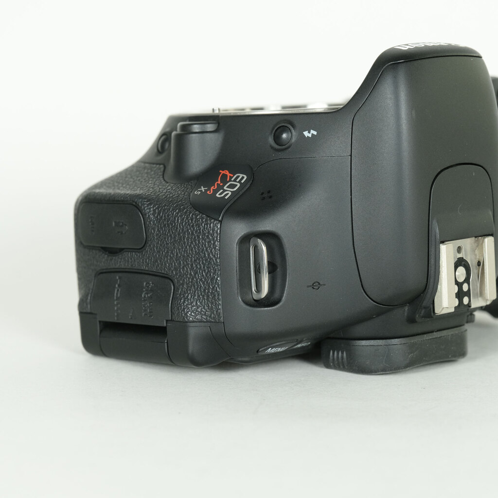 Canon EOS Kiss X5 ボディ