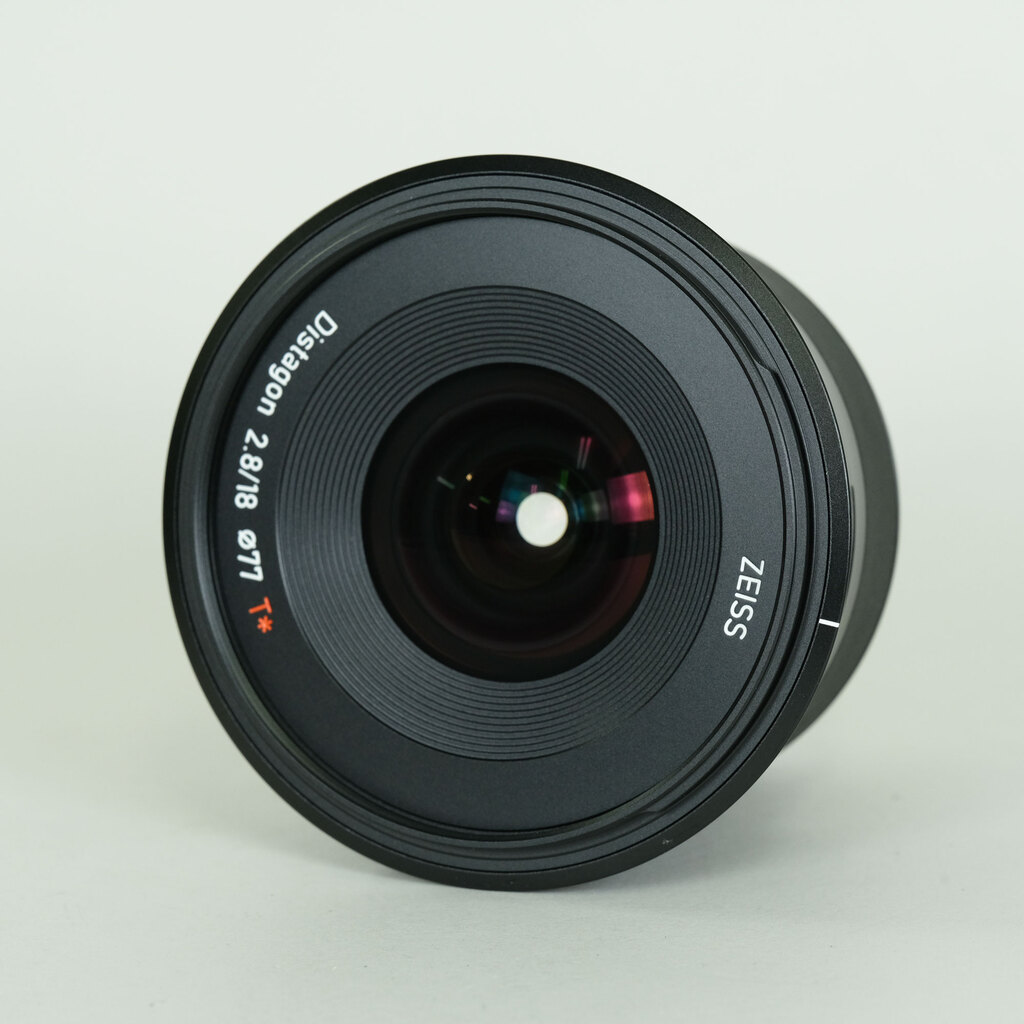 Carl Zeiss Batis 2.8/18 [ソニーE用]