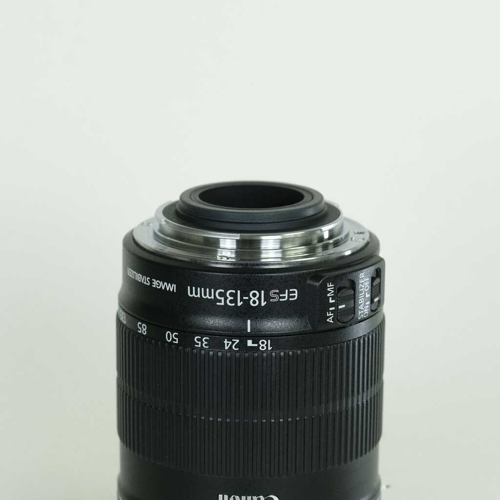 Canon EF-S18-135mm F3.5-5.6 IS