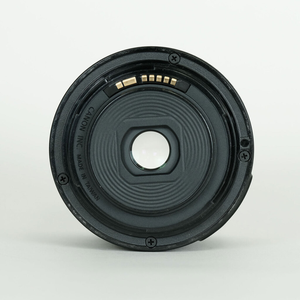 Canon EF-S18-55mm F4-5.6 IS STM