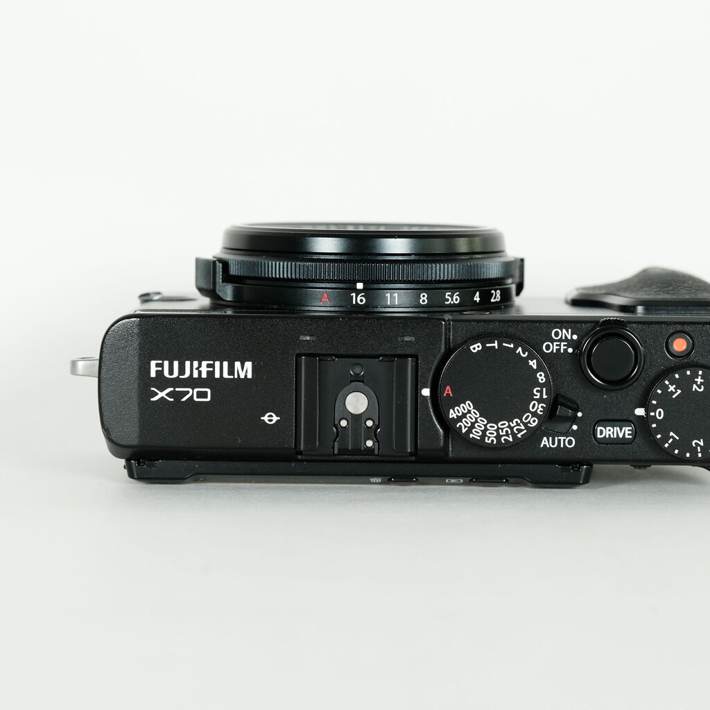 FUJIFILM X70 ブラック