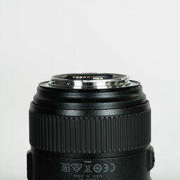 Canon EF24-105mm F4L IS II USM Canon EF24-105mm F4L IS II USM