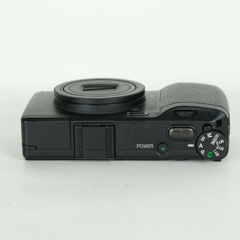 RICOH GR DIGITAL IVの出品 | ONE SCENE（ワンシーン）