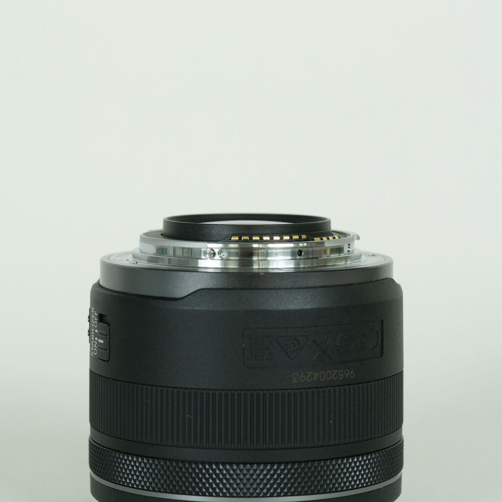 Canon RF35mm F1.8 MACRO IS STM